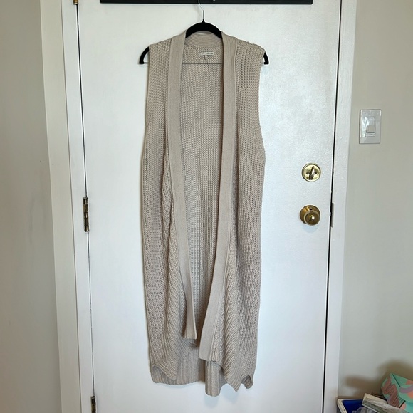 Beige knit pullover long cardigan from Oak and Fort - Picture 1 of 4